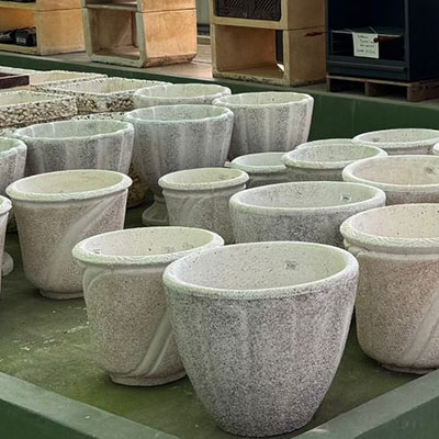 Maceteria de cerámica en Viveros Gómez